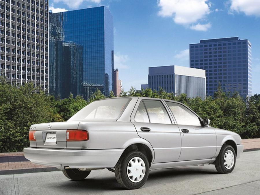  Nissan Tsuru 2004 года  (фото 8 из 12)